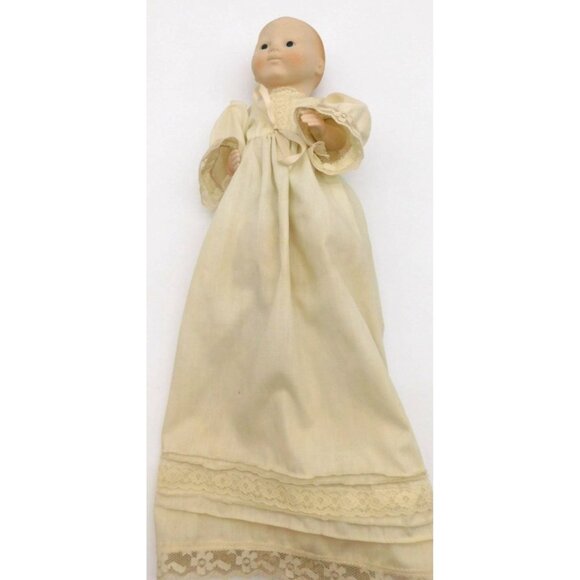 Vintage Darice Collectible Baby Doll Blue Eyes Christening Baptism Gown - Picture 1 of 6